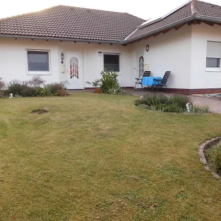 Schoene Aussicht Apartamento Diemelsee